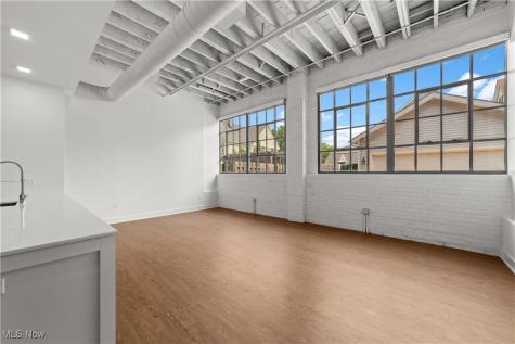 2048 Fulton Road Cleveland OH 44113