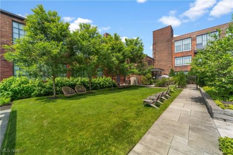 2048 Fulton Road Cleveland OH 44113