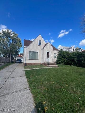 10613 Vernon Avenue Garfield Heights OH 44125
