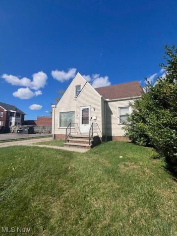 10613 Vernon Avenue Garfield Heights OH 44125