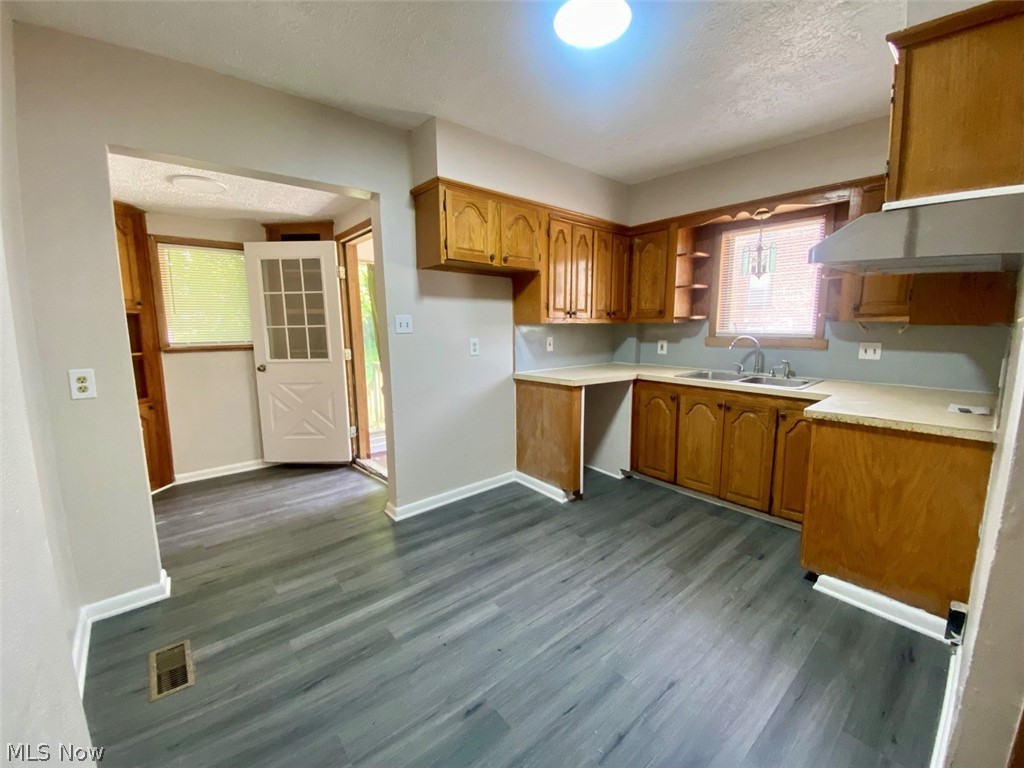 93 Jewett Street Akron OH 44305