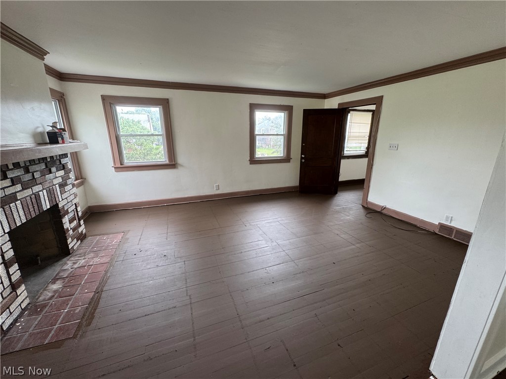 2982 Martin Luther King Jr Drive Cleveland OH 44104