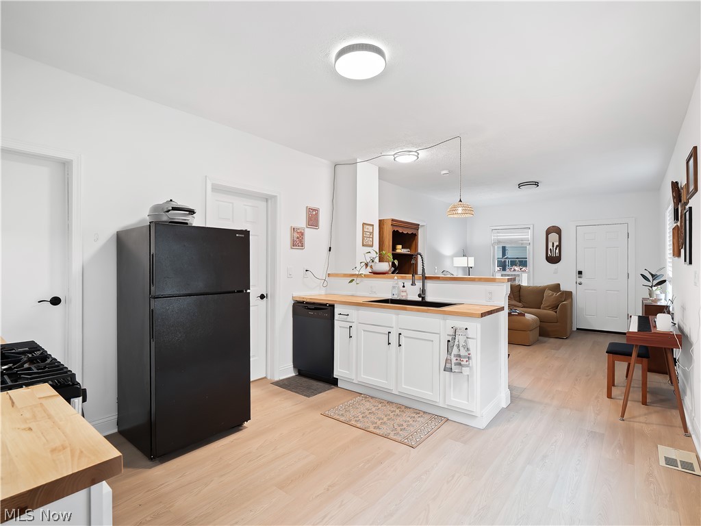 2037 W 11th Street Cleveland OH 44113