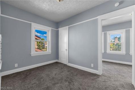 4510 E 126th Street Garfield Heights OH 44105