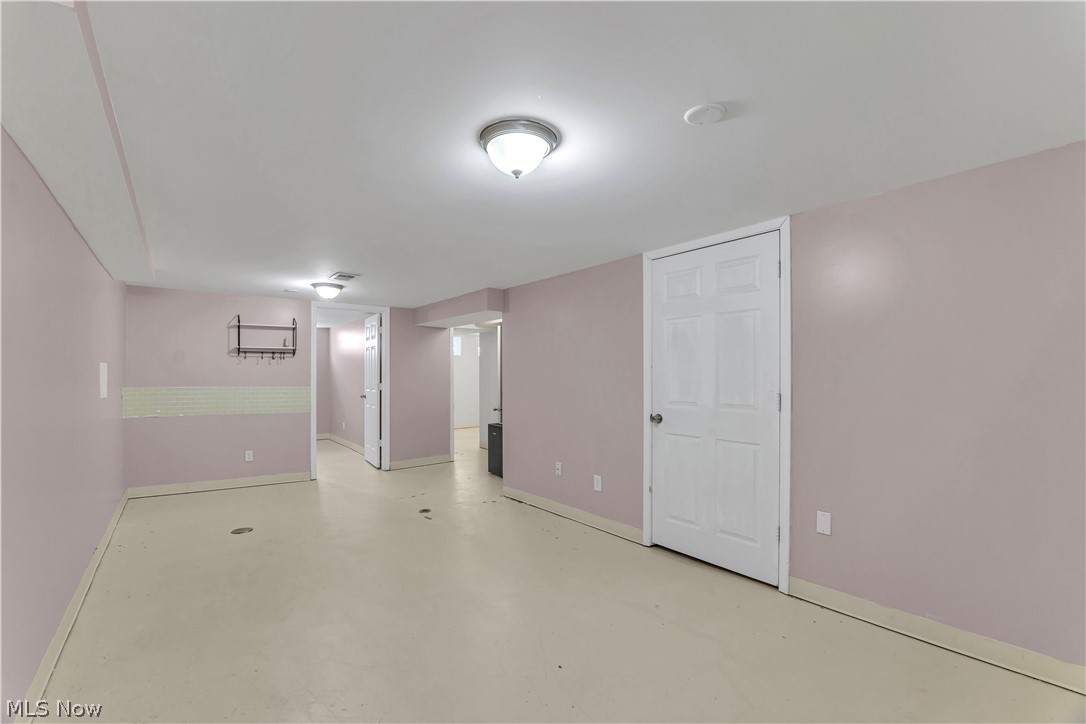 325 Thelma Drive Sheffield Lake OH 44054