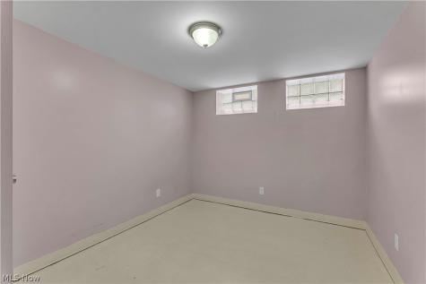 325 Thelma Drive Sheffield Lake OH 44054