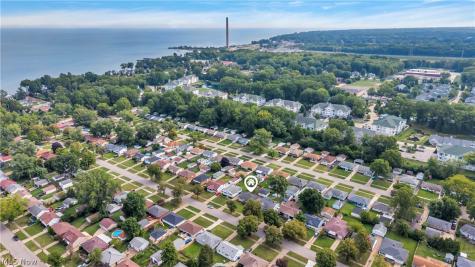 325 Thelma Drive Sheffield Lake OH 44054