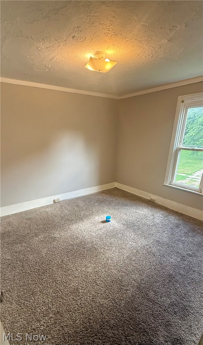 686 Sumner Street Akron OH 44311