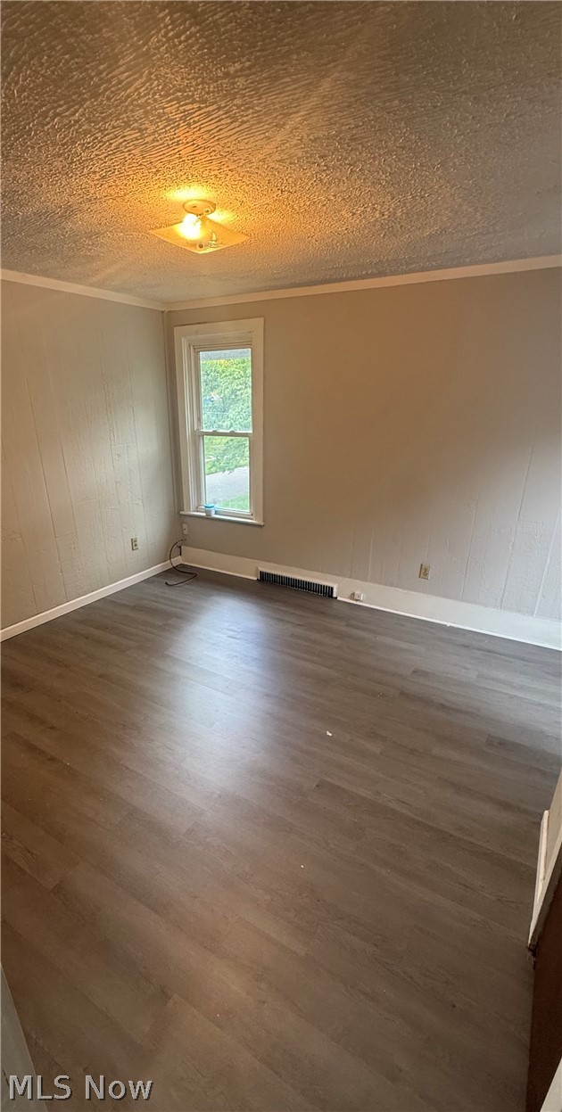 686 Sumner Street Akron OH 44311