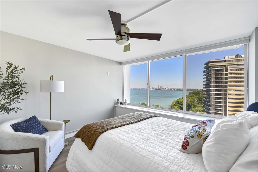 12700 Lake Avenue Lakewood OH 44107