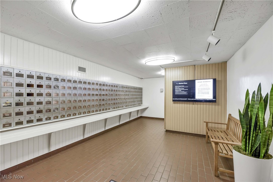 12700 Lake Avenue Lakewood OH 44107