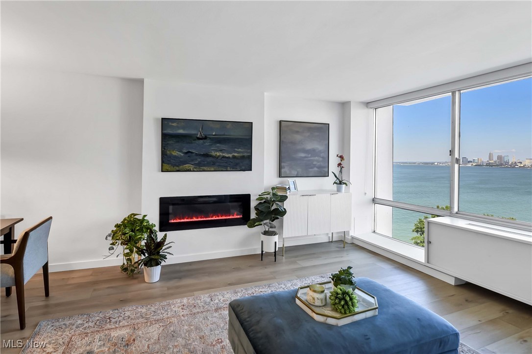 12700 Lake Avenue Lakewood OH 44107