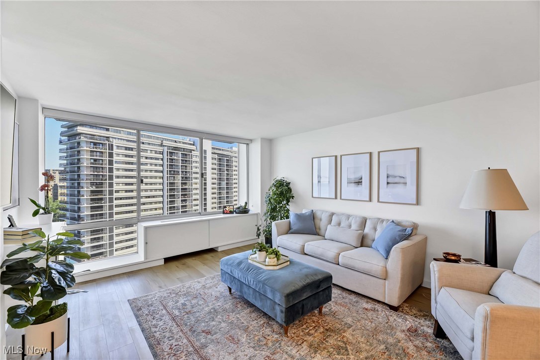 12700 Lake Avenue Lakewood OH 44107