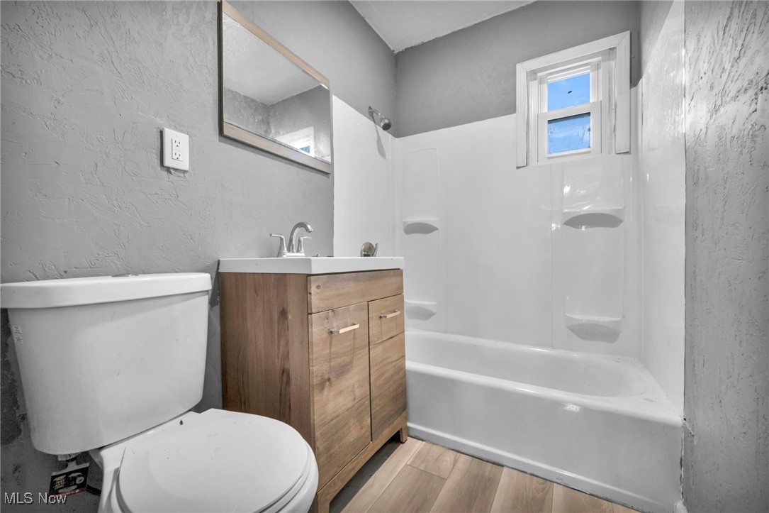 422 E 222nd Street Euclid OH 44123