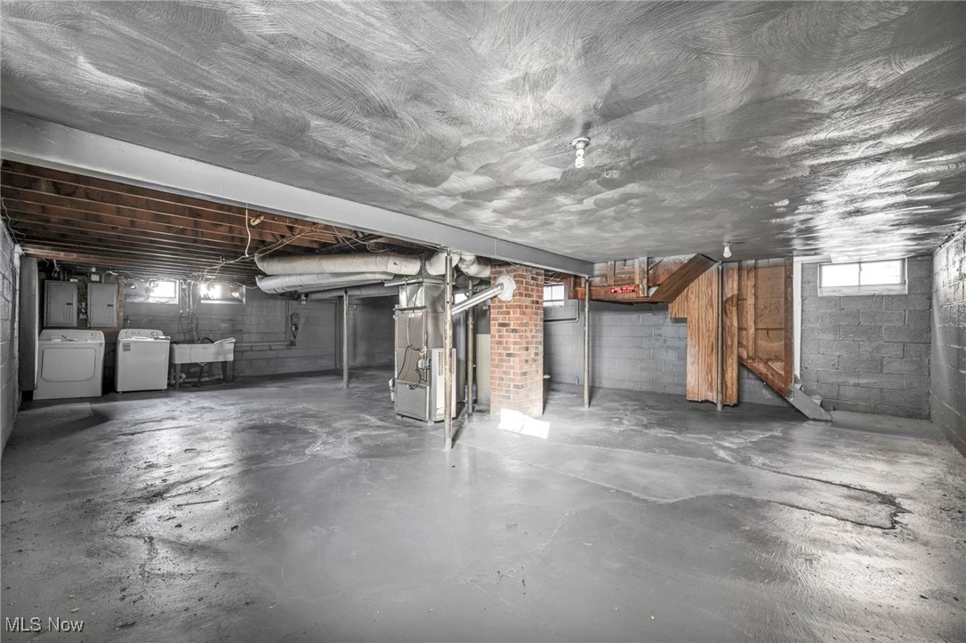422 E 222nd Street Euclid OH 44123