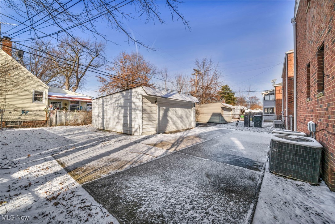 422 E 222nd Street Euclid OH 44123