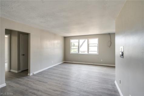 2885 Hampton Road Cleveland OH 44120