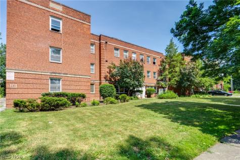 2885 Hampton Road Cleveland OH 44120