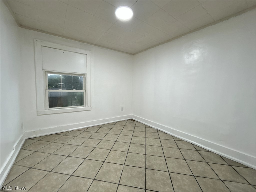 1439 Maryland Avenue Steubenville OH 43952