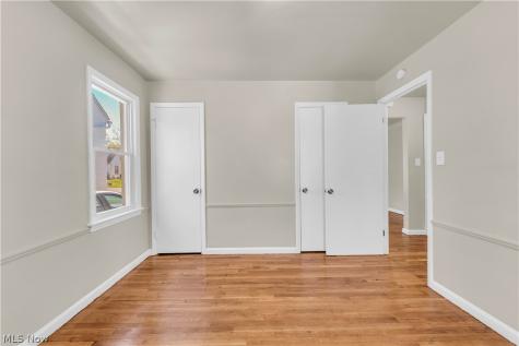 14205 Corridon Avenue Maple Heights OH 44137