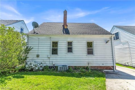 14205 Corridon Avenue Maple Heights OH 44137