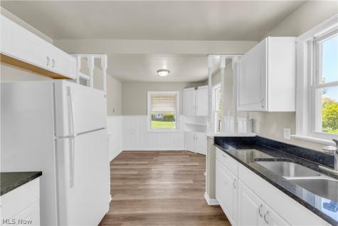 14205 Corridon Avenue Maple Heights OH 44137