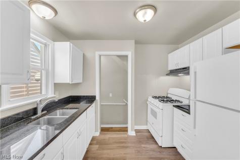 14205 Corridon Avenue Maple Heights OH 44137