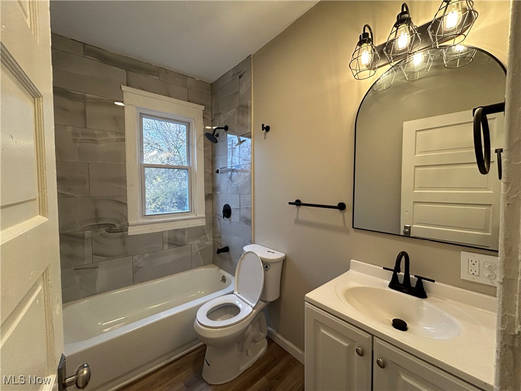 7417 Linwood Avenue Cleveland OH 44103