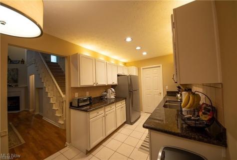 2042 W Reserve Circle Avon OH 44011
