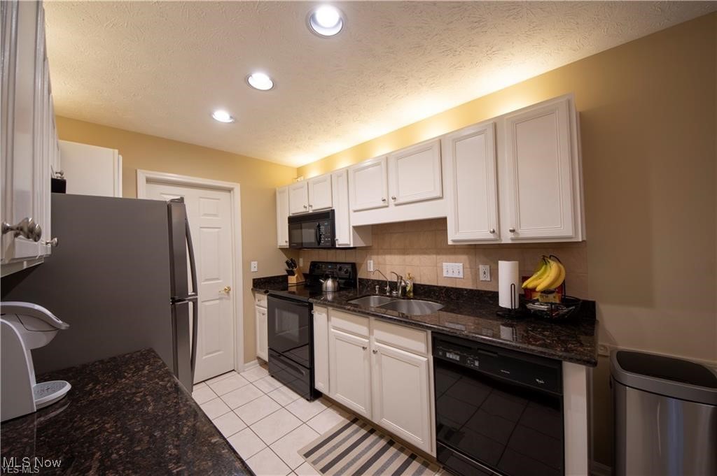 2042 W Reserve Circle Avon OH 44011