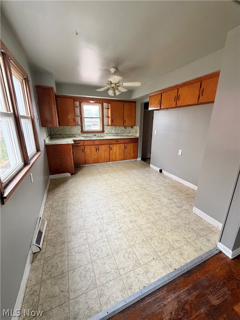 1408 E Boston Avenue Youngstown OH 44502