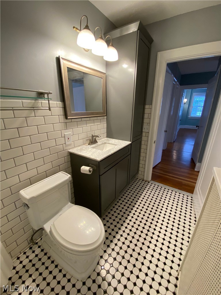2975 Claremont Road Shaker Heights OH 44122