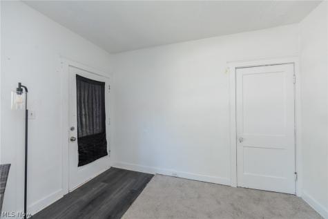 2035 Chesterland Avenue Lakewood OH 44107