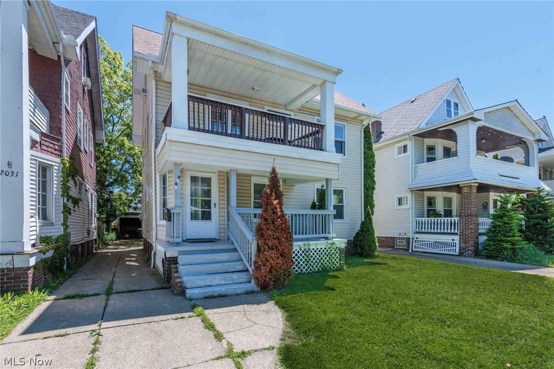 2035 Chesterland Avenue Lakewood OH 44107