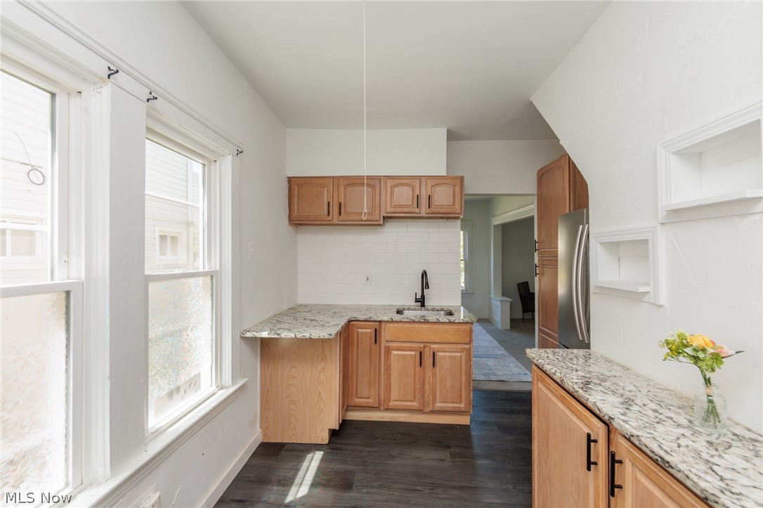 2035 Chesterland Avenue Lakewood OH 44107