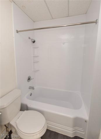 2035 Chesterland Avenue Lakewood OH 44107