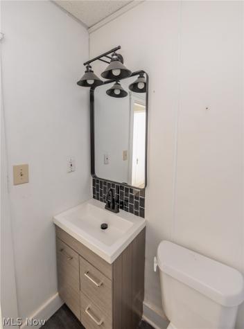 2035 Chesterland Avenue Lakewood OH 44107