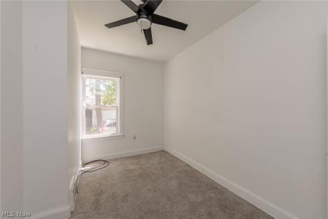 2035 Chesterland Avenue Lakewood OH 44107