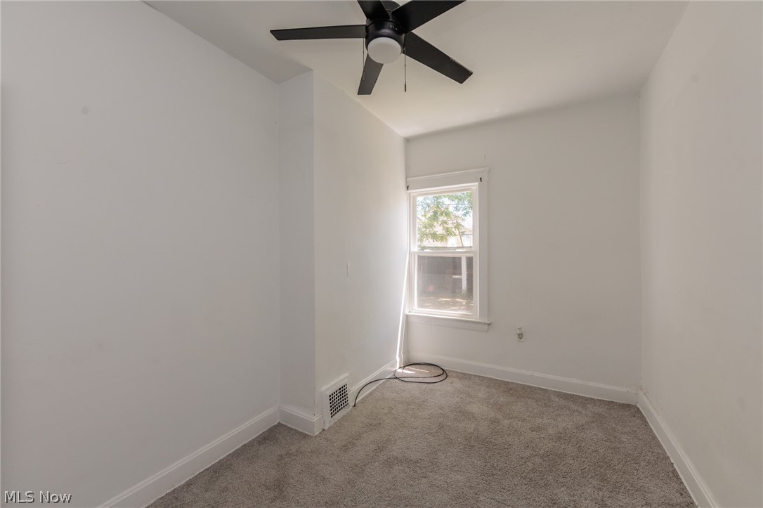 2035 Chesterland Avenue Lakewood OH 44107