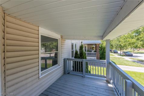 2035 Chesterland Avenue Lakewood OH 44107