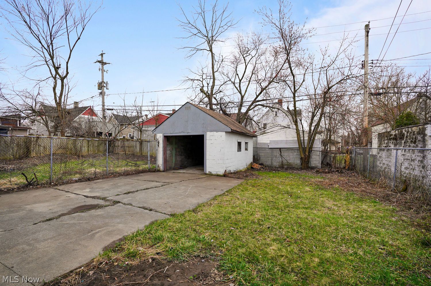 8210 Dorver Avenue Cleveland OH 44105