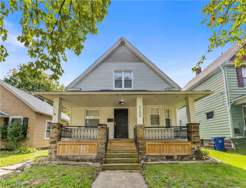 3209 Woodbridge Avenue Cleveland OH 44109