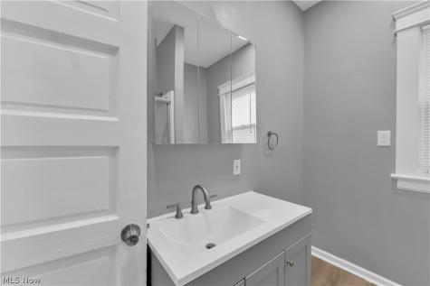 3209 Woodbridge Avenue Cleveland OH 44109