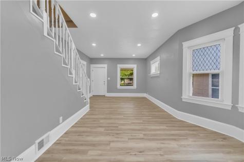 3209 Woodbridge Avenue Cleveland OH 44109
