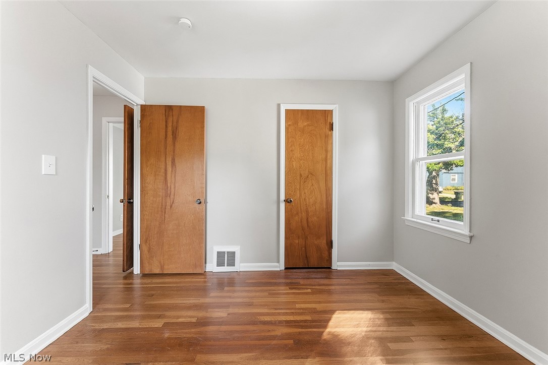 866 E 209th Street Euclid OH 44119