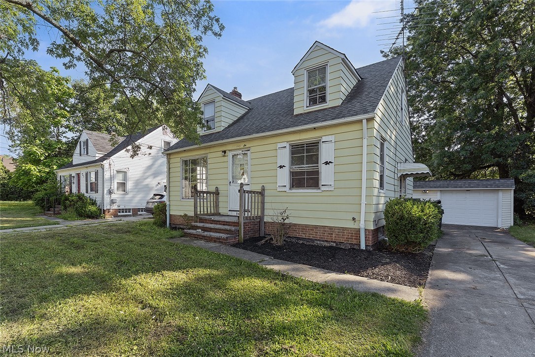 866 E 209th Street Euclid OH 44119