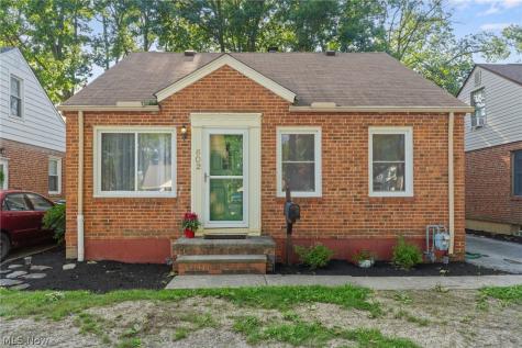 602 Huntmere Drive Bay Village OH 44140