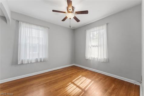 602 Huntmere Drive Bay Village OH 44140