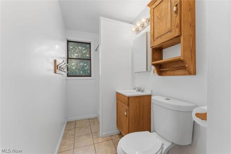 602 Huntmere Drive Bay Village OH 44140