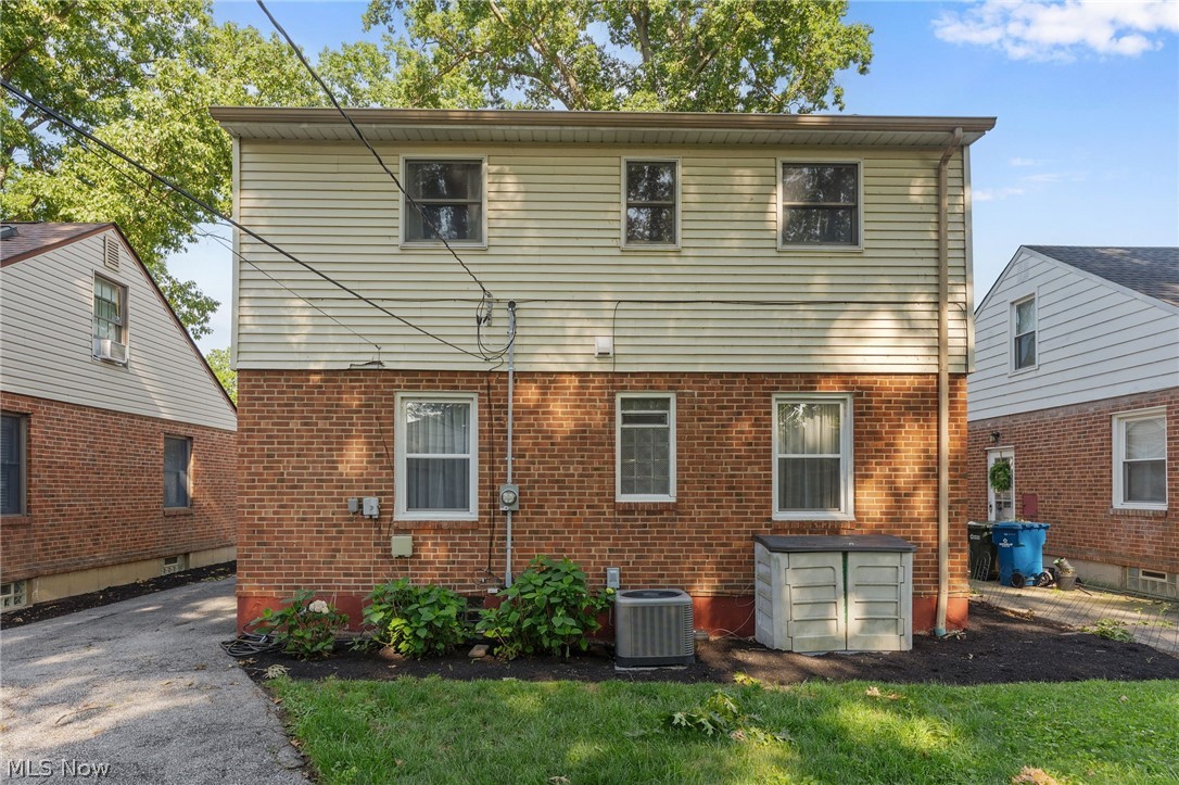 602 Huntmere Drive Bay Village OH 44140